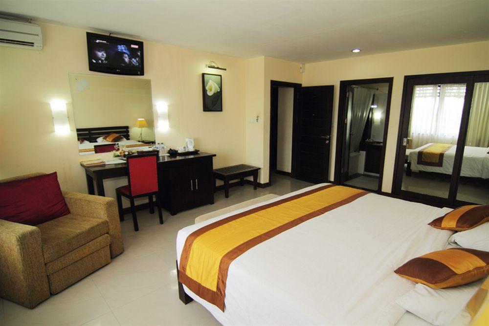 Nirmala Hotel Jimbaran Exterior photo