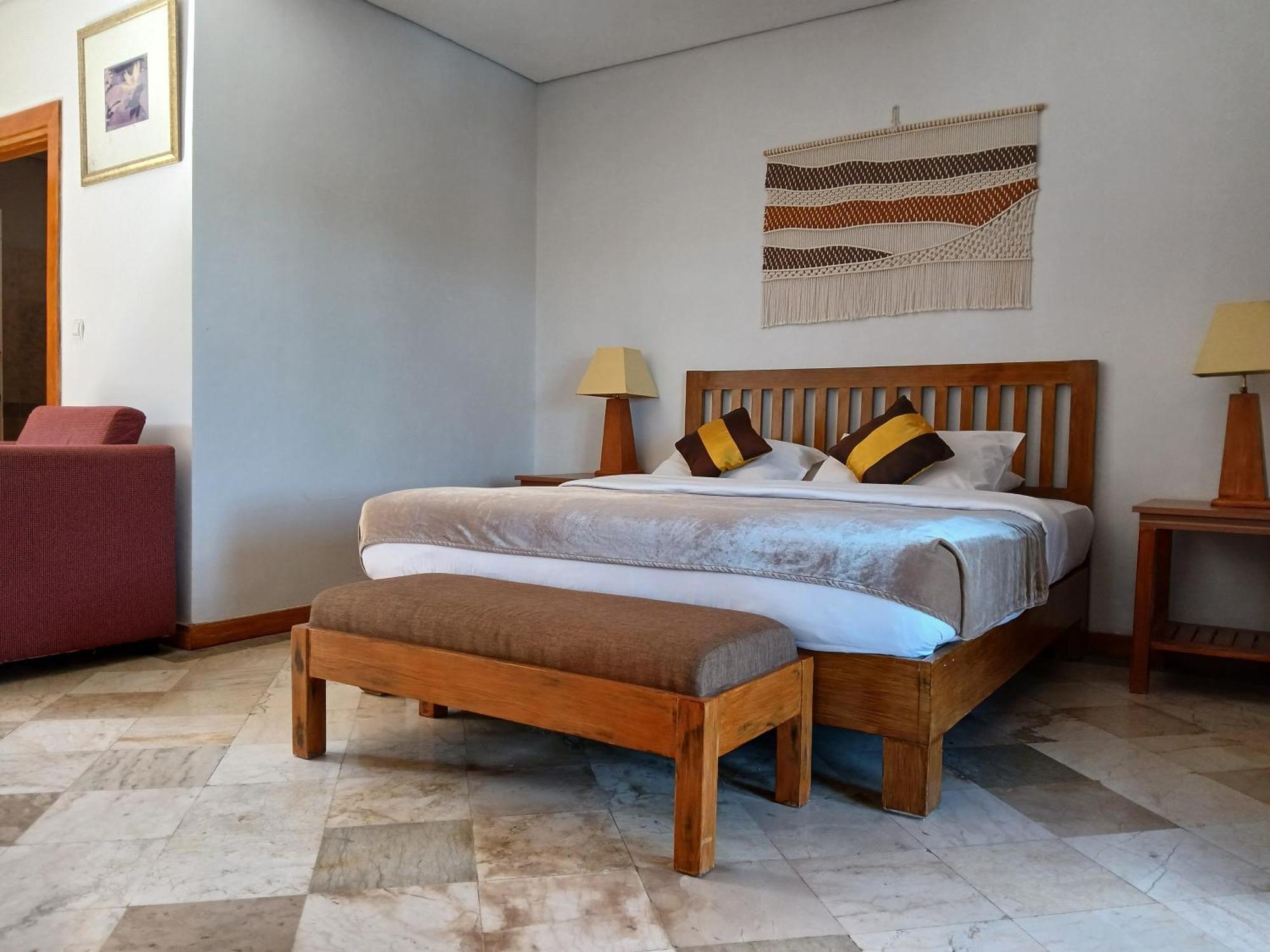Nirmala Hotel Jimbaran Exterior photo